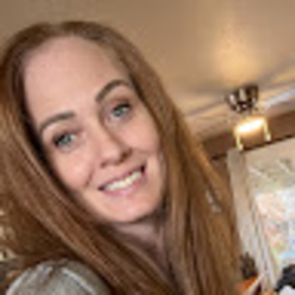 Meet your Posher, Julie - Picture 1 of 1